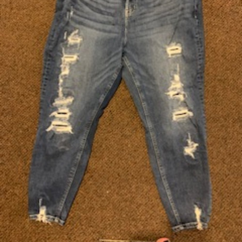 Torrid Bombshell Skinny Jeans - distressed - 26R